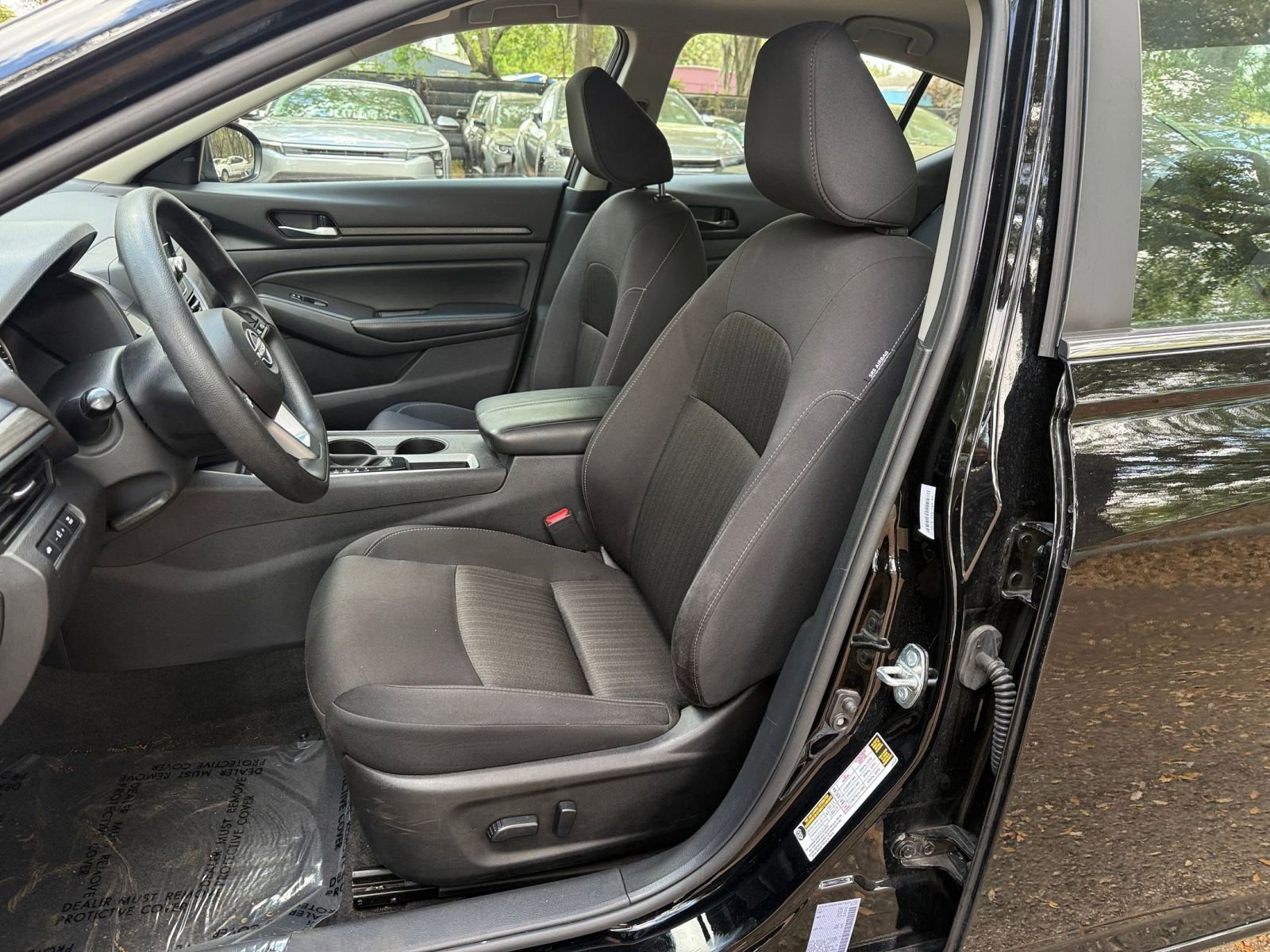 Thumbnail: 2025 Nissan Altima - 31