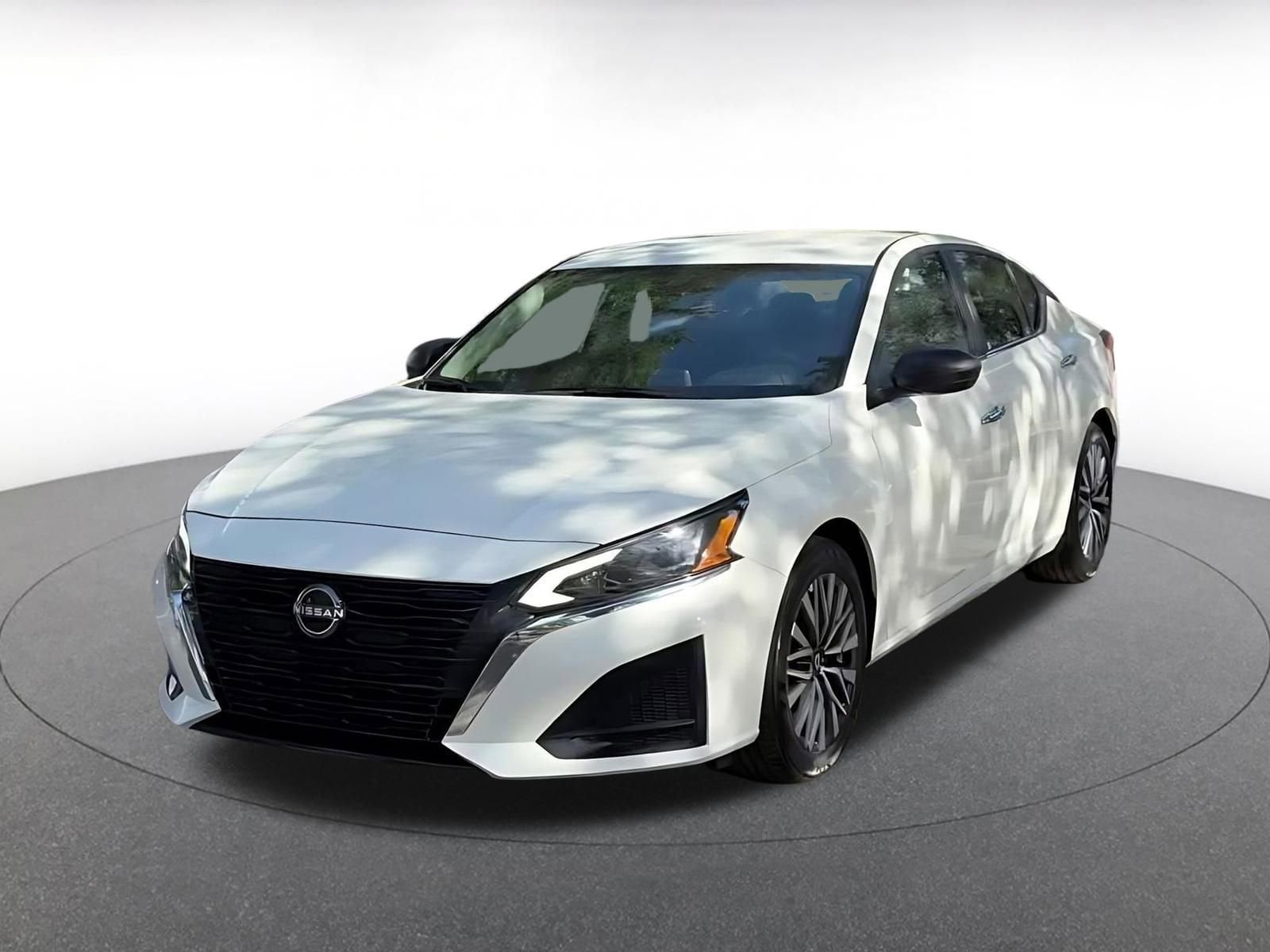 Thumbnail: 2025 Nissan Altima - 14