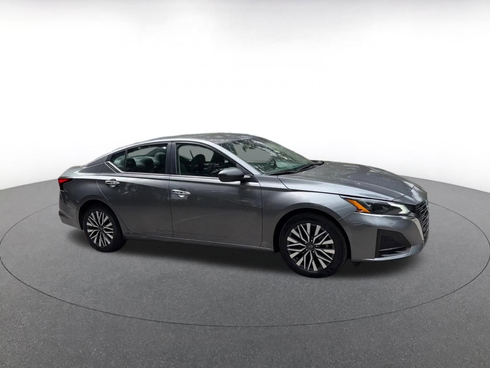 Thumbnail: 2025 Nissan Altima - 2