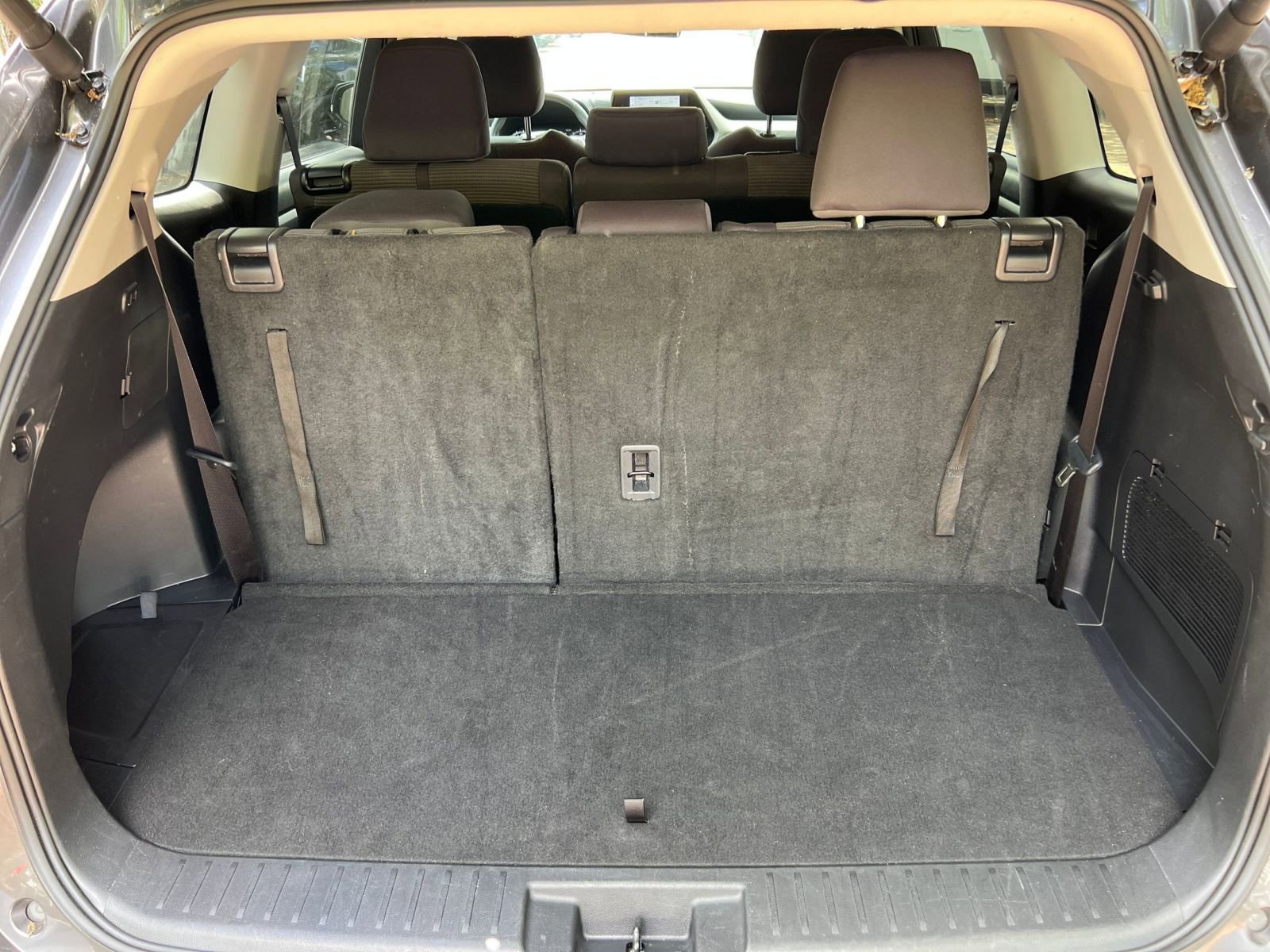 Thumbnail: 2025 Toyota Highlander - 35