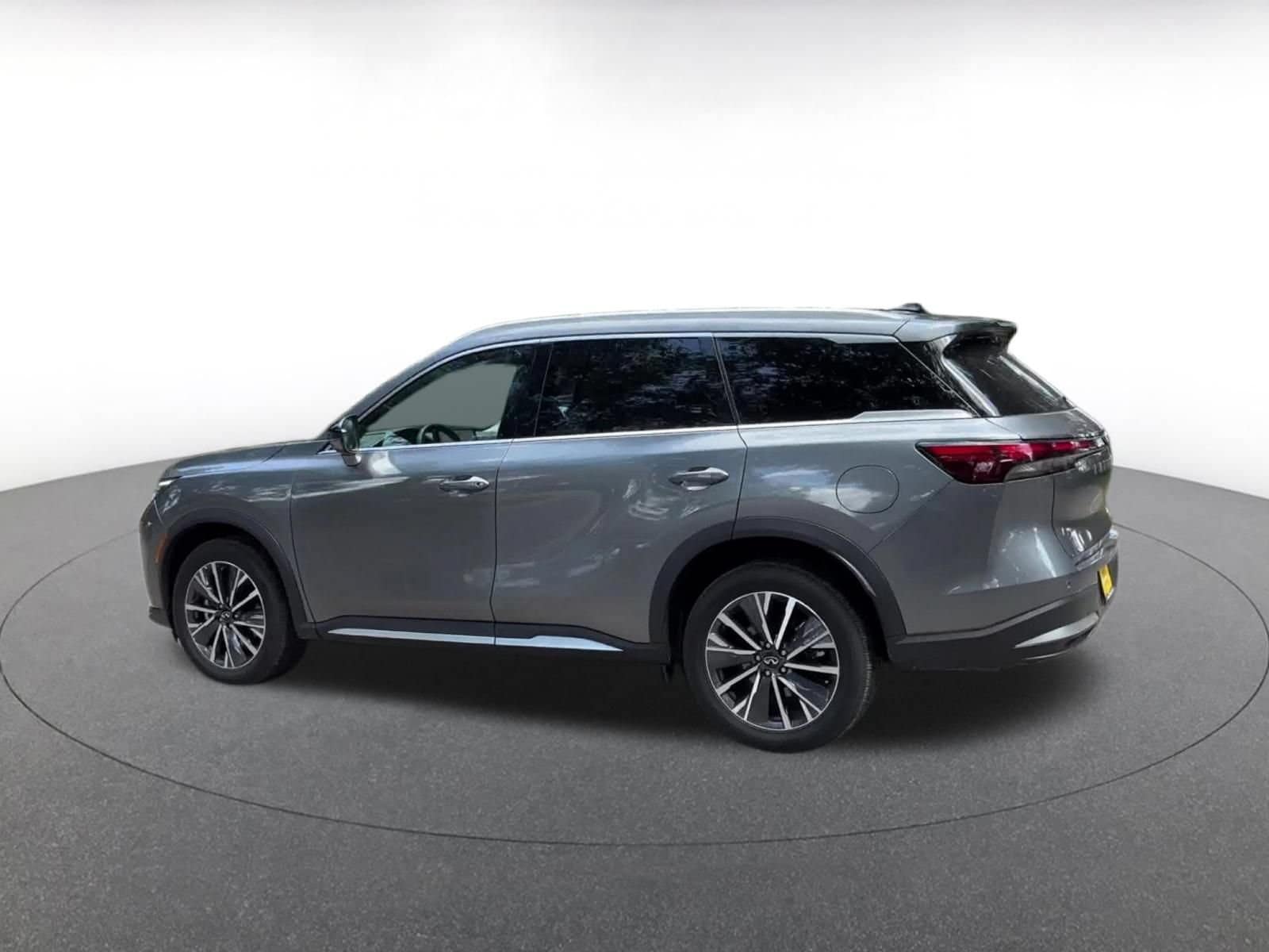 Thumbnail: 2026 INFINITI QX60 - 10