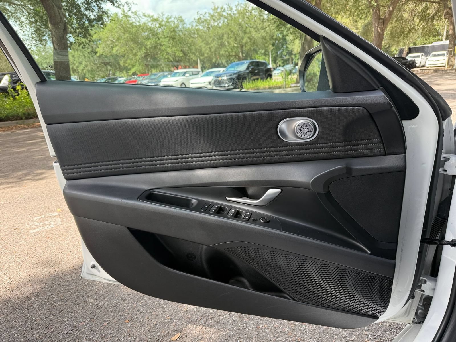 Thumbnail: 2025 Hyundai Elantra - 19
