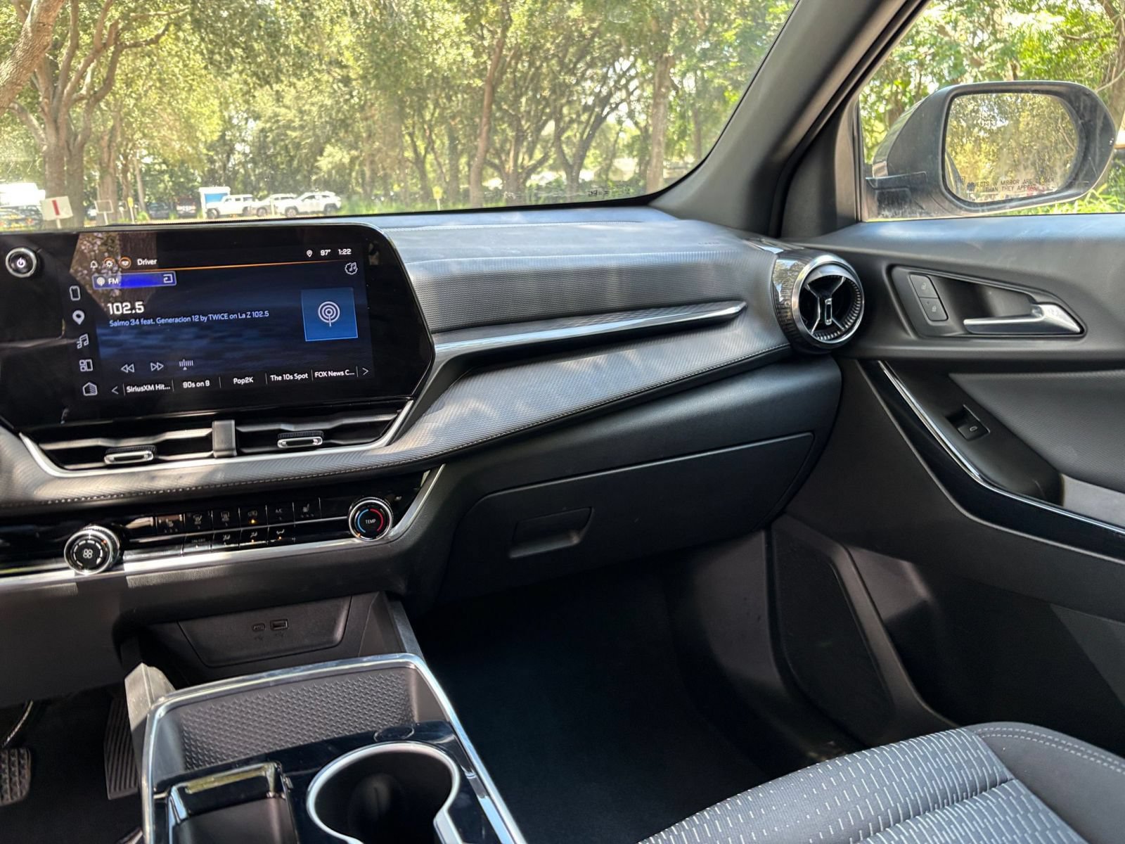 Thumbnail: 2025 Chevrolet Equinox - 35