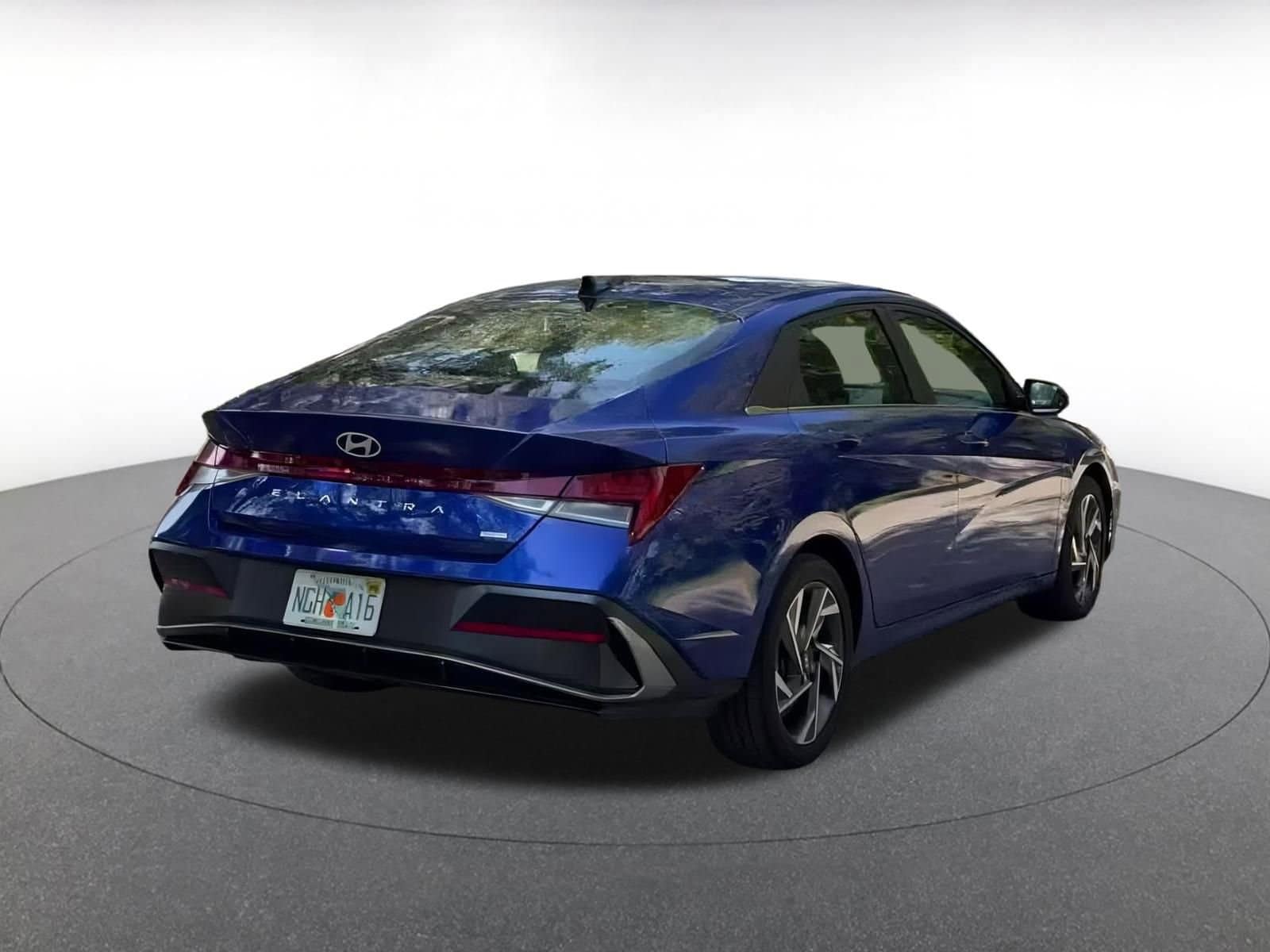 Thumbnail: 2025 Hyundai Elantra - 14