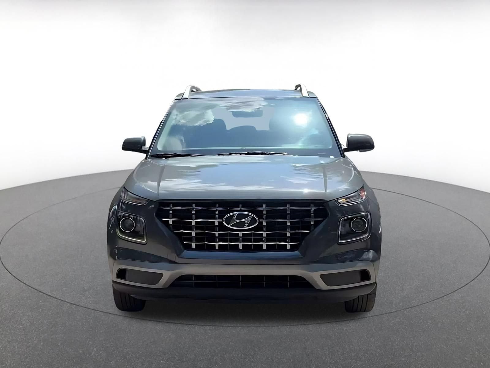 Thumbnail: 2025 Hyundai Venue - 3