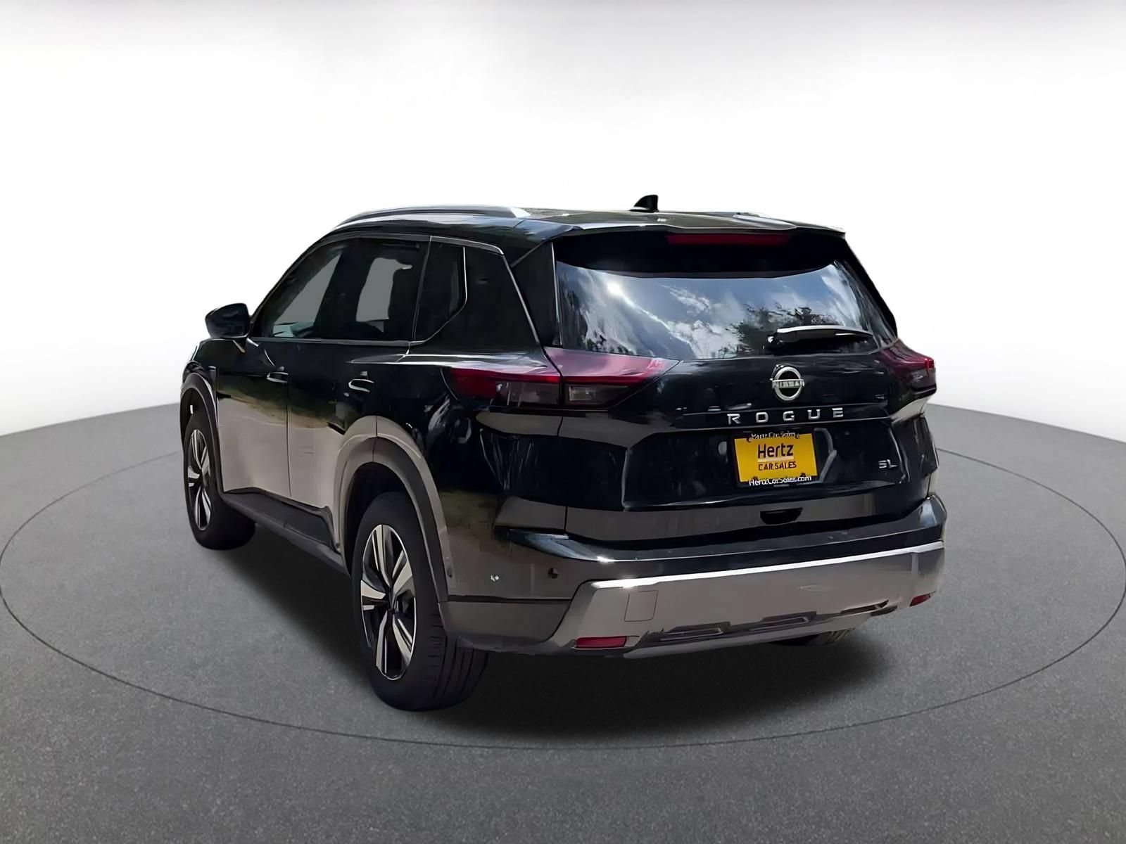 Thumbnail: 2026 Nissan Rogue - 10
