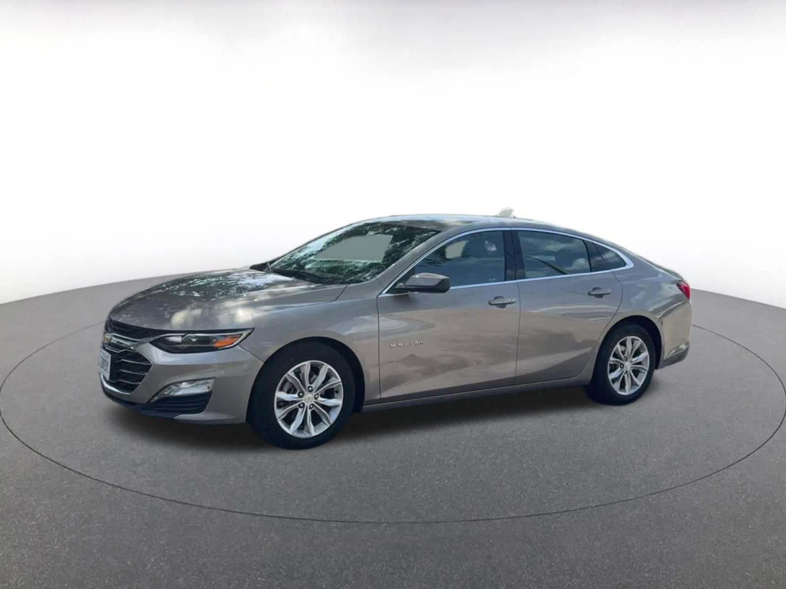 Thumbnail: 2023 Chevrolet Malibu - 8