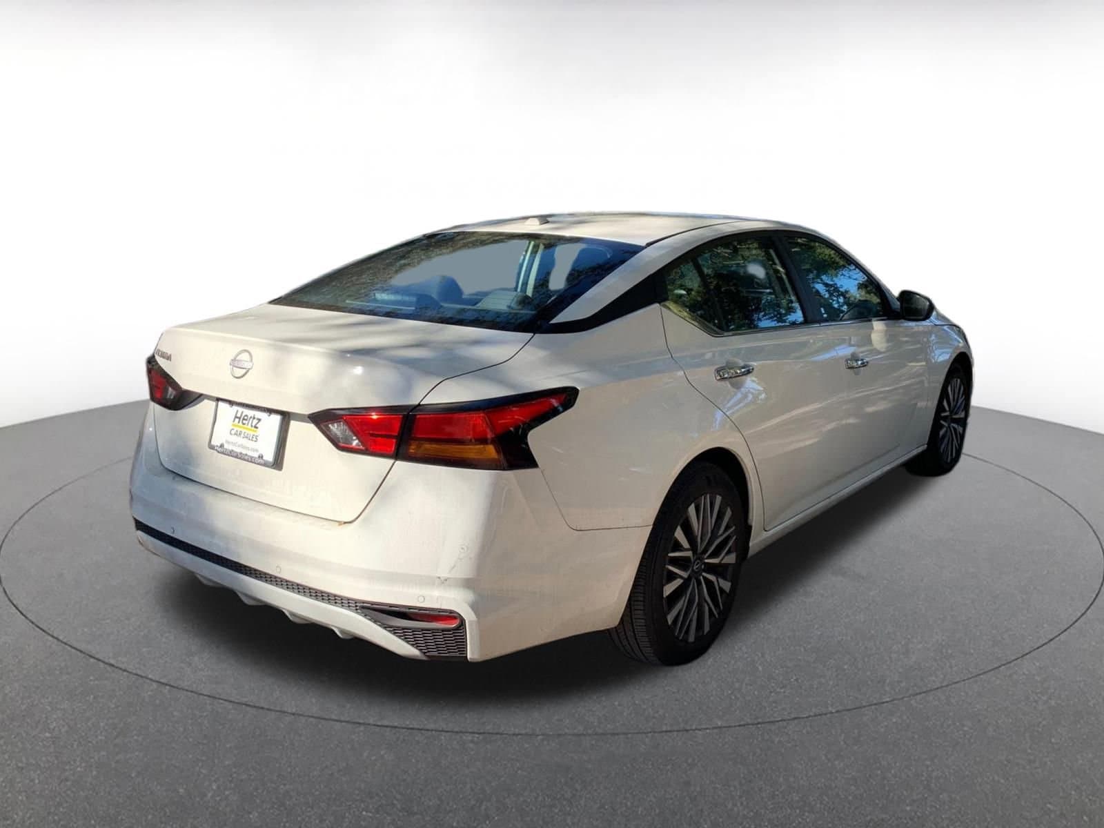 Thumbnail: 2025 Nissan Altima - 7