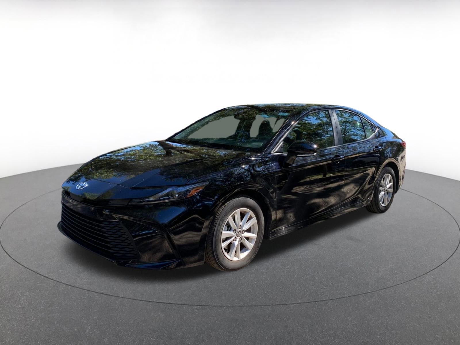 Thumbnail: 2025 Toyota Camry - 3