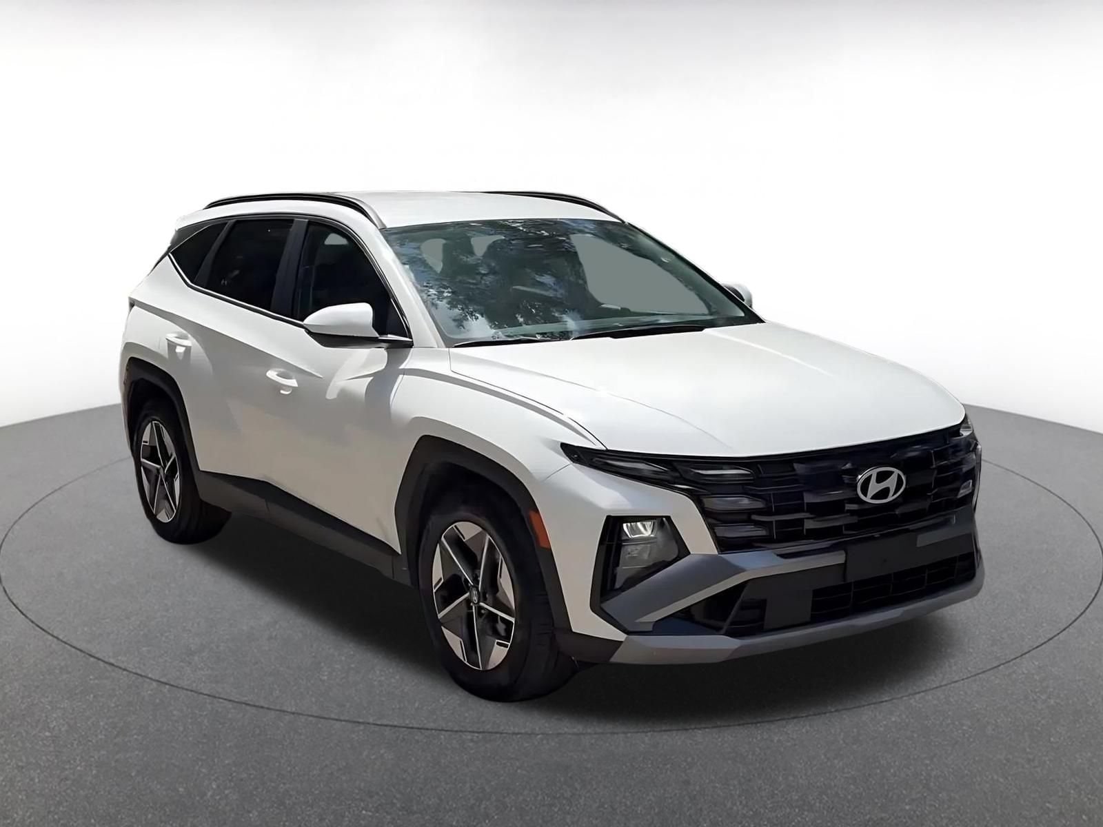 Thumbnail: 2025 Hyundai Tucson - 3