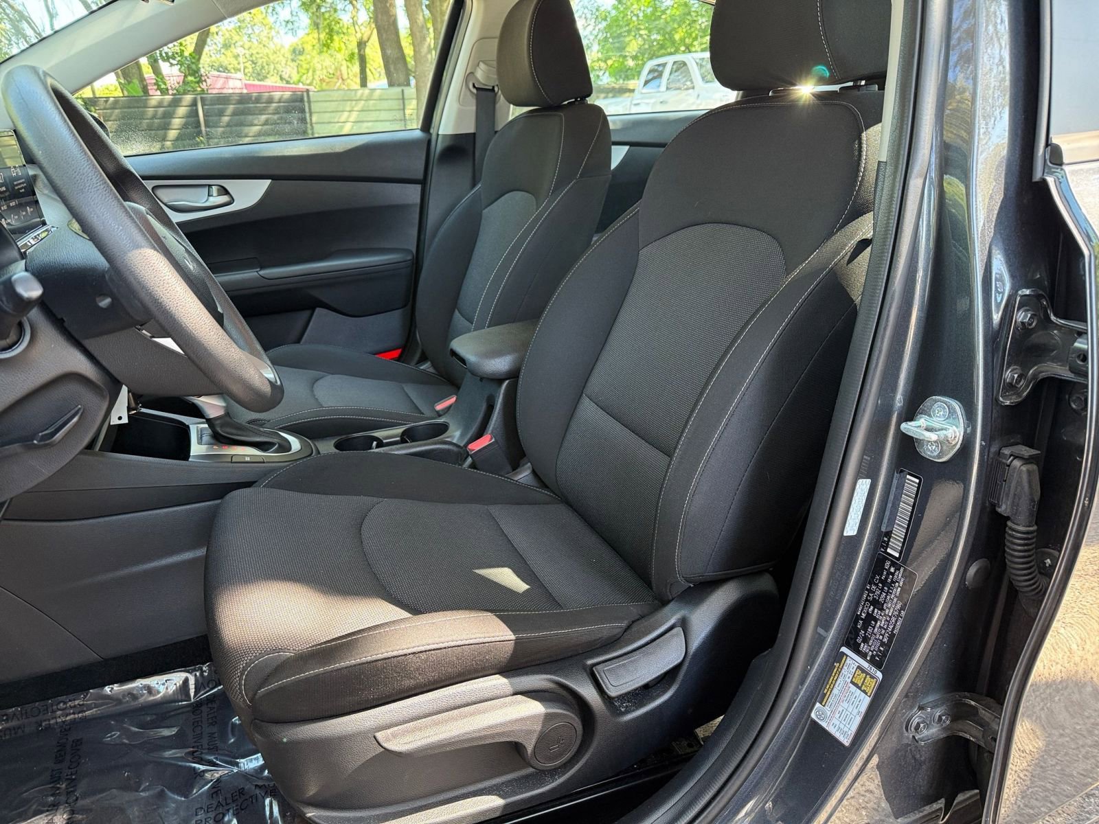 Thumbnail: 2024 Kia Forte - 30