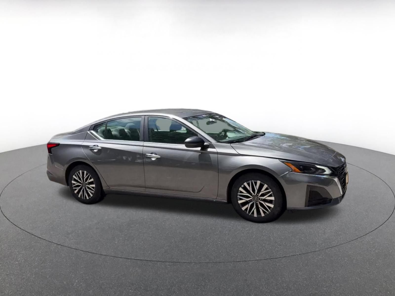 Thumbnail: 2025 Nissan Altima - 2