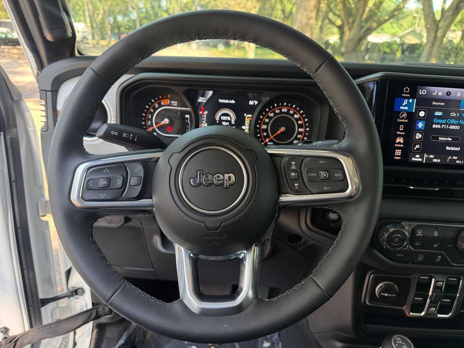 Thumbnail: 2025 Jeep Wrangler - 27