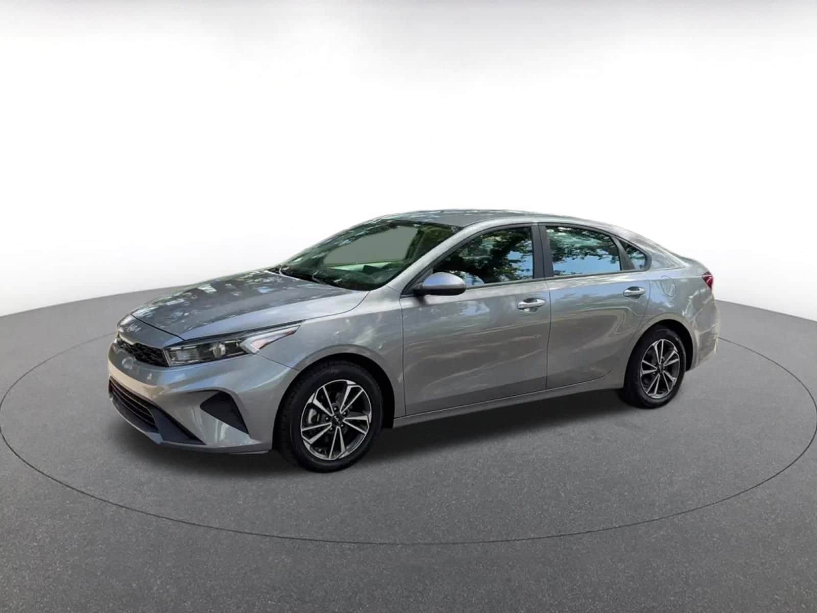 Thumbnail: 2024 Kia Forte - 8