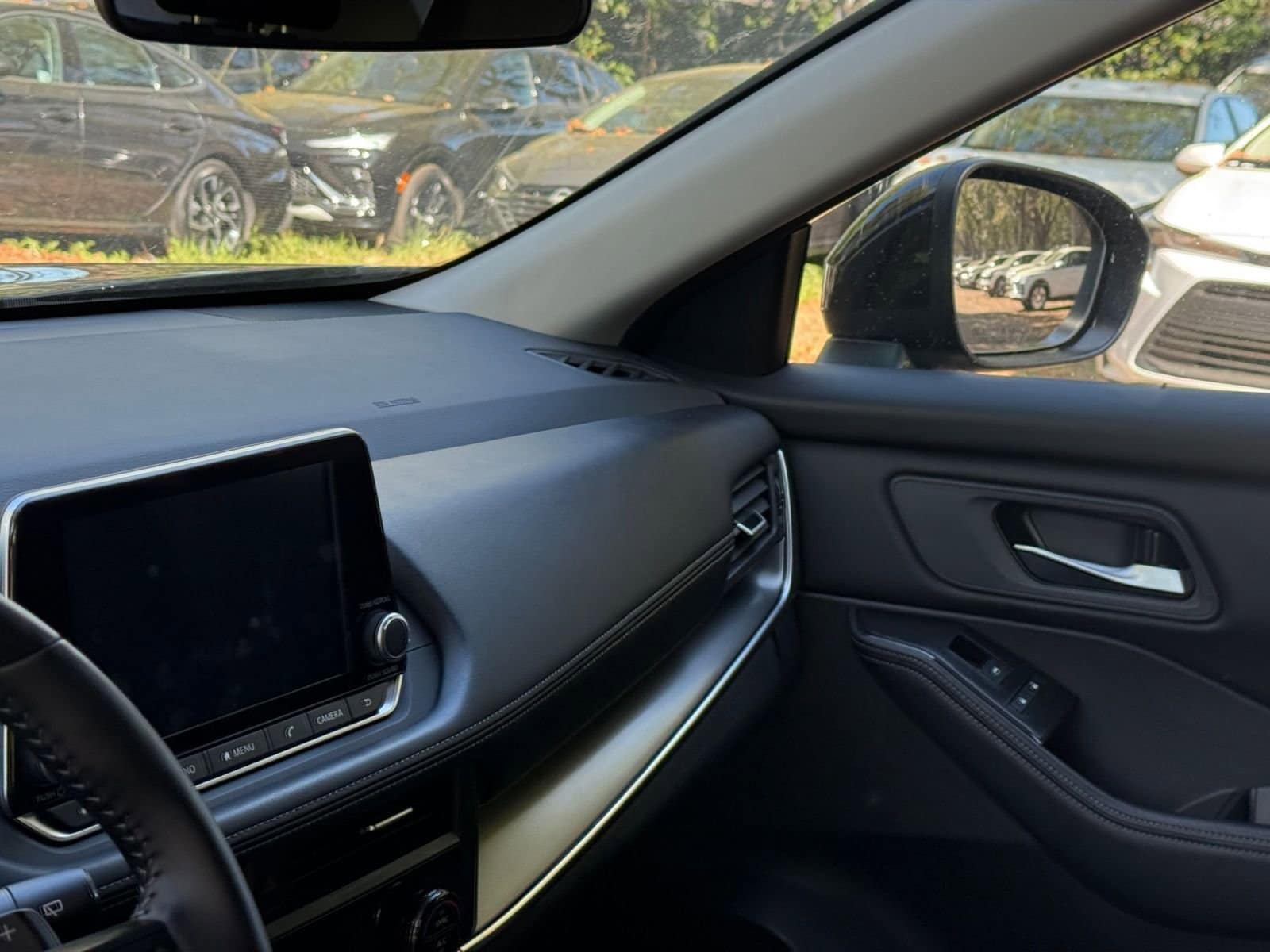 Thumbnail: 2025 Nissan Rogue - 30