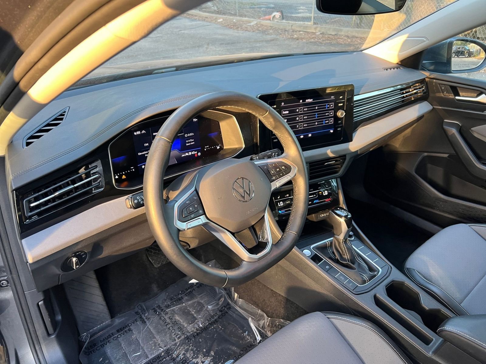 Thumbnail: 2025 Volkswagen Jetta - 28