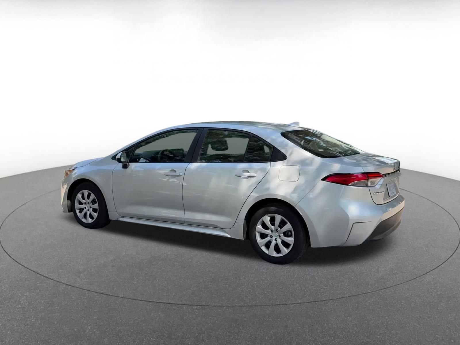Thumbnail: 2024 Toyota Corolla - 10