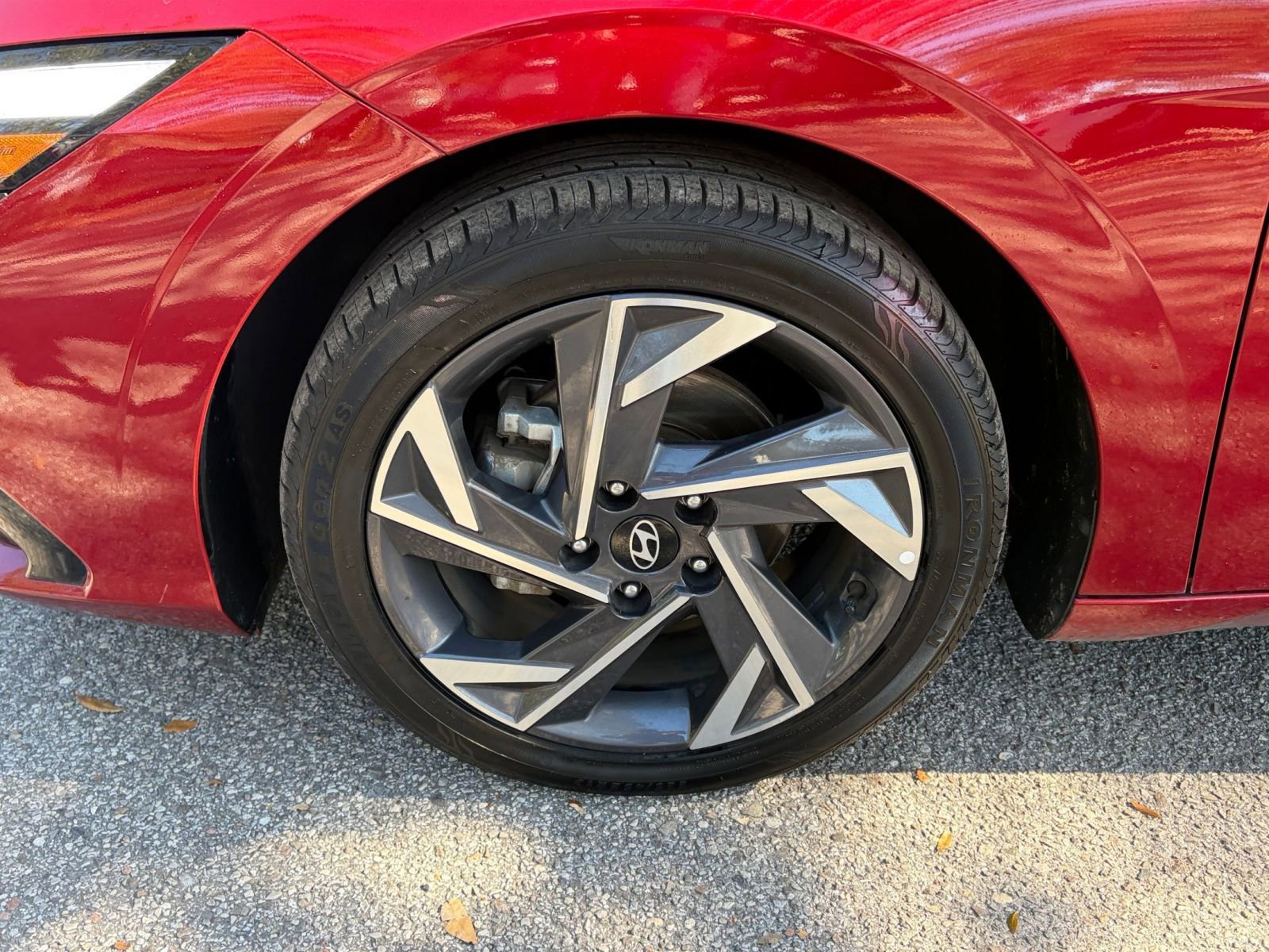 Thumbnail: 2025 Hyundai Elantra - 24