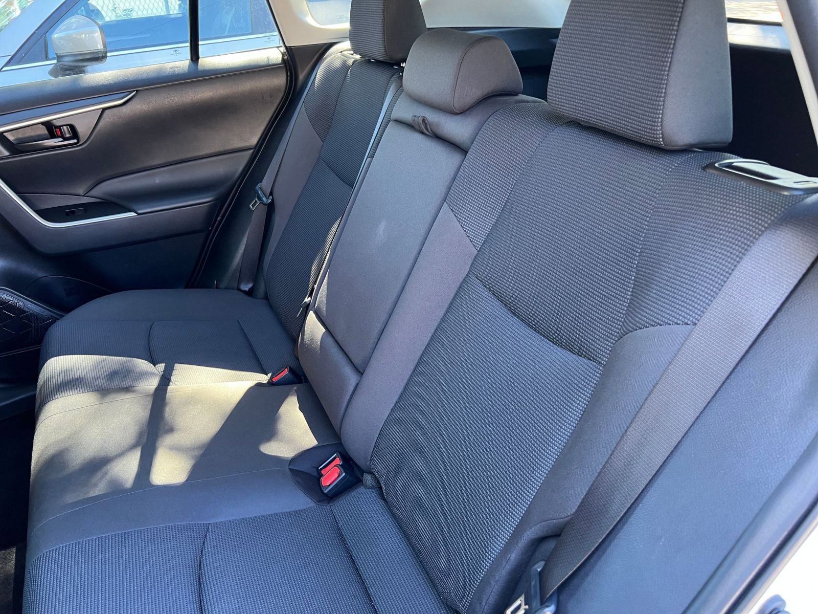 Thumbnail: 2025 Toyota RAV4 - 31