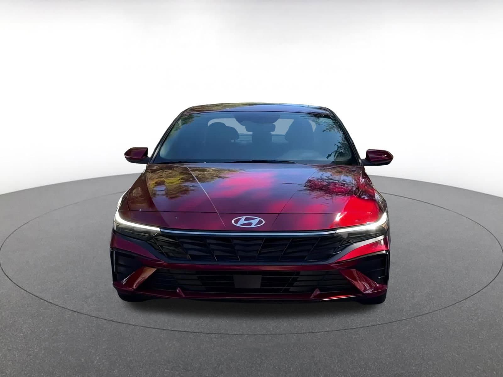 Thumbnail: 2025 Hyundai Elantra - 3