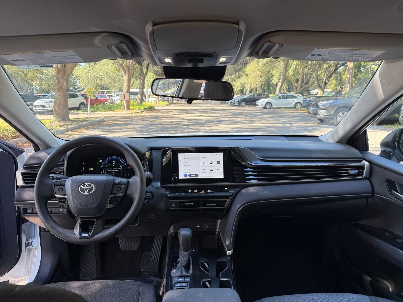 Thumbnail: 2025 Toyota Camry - 27