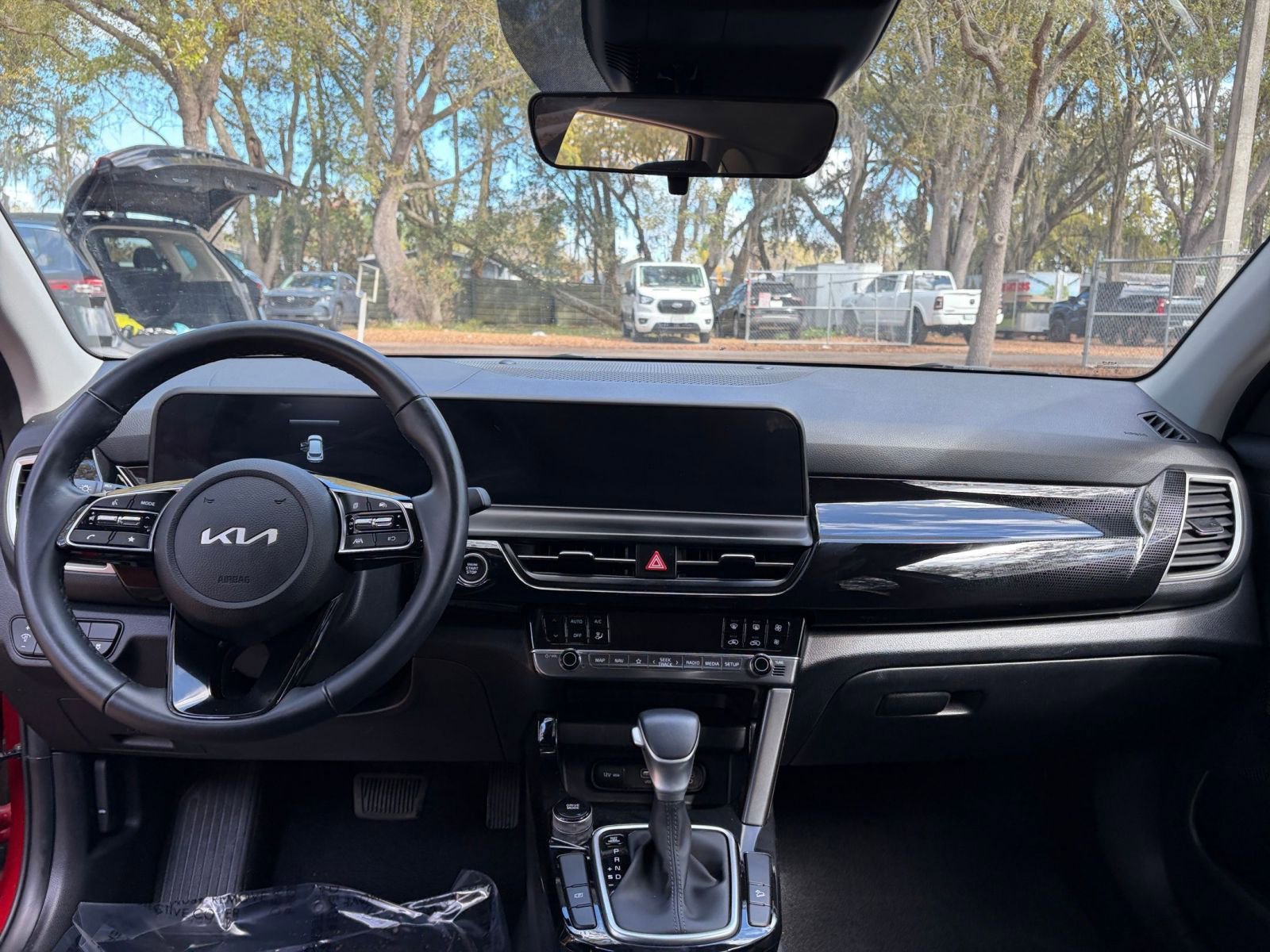 Thumbnail: 2025 Kia Seltos - 30