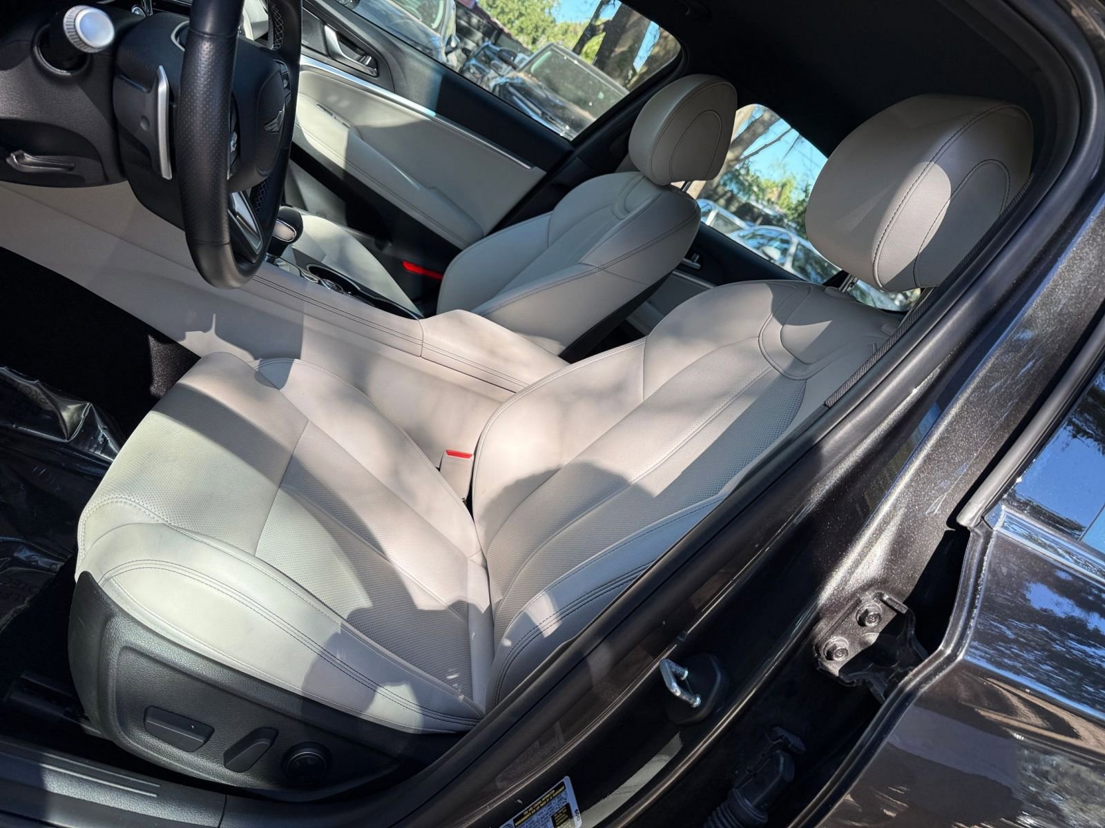 Thumbnail: 2025 Genesis G70 - 21