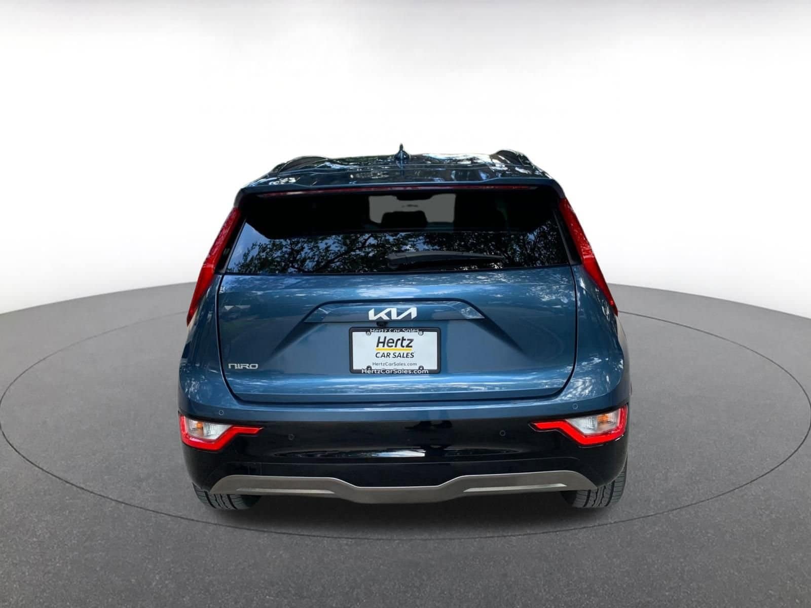 Thumbnail: 2023 Kia Niro - 6