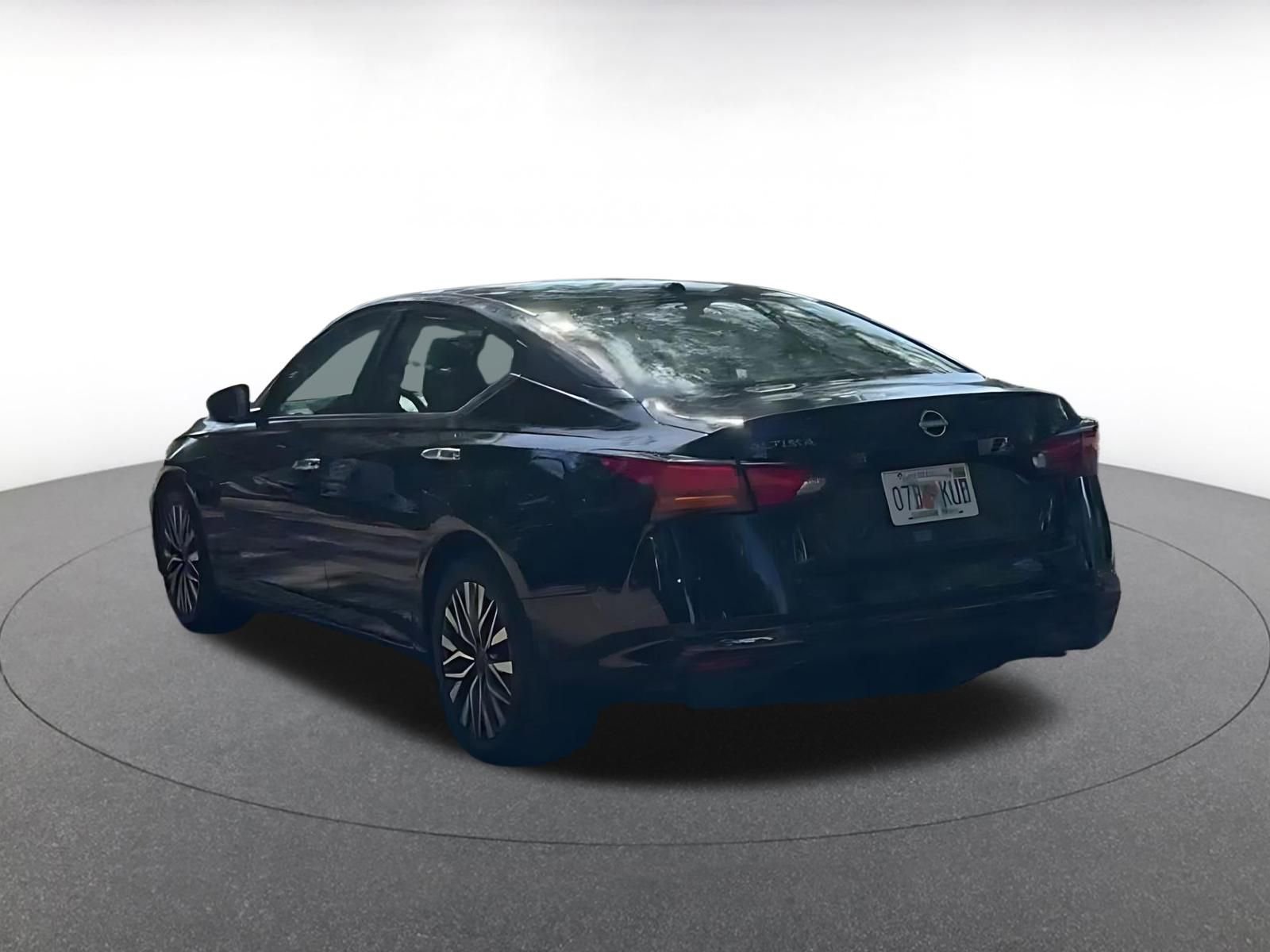 Thumbnail: 2025 Nissan Altima - 11