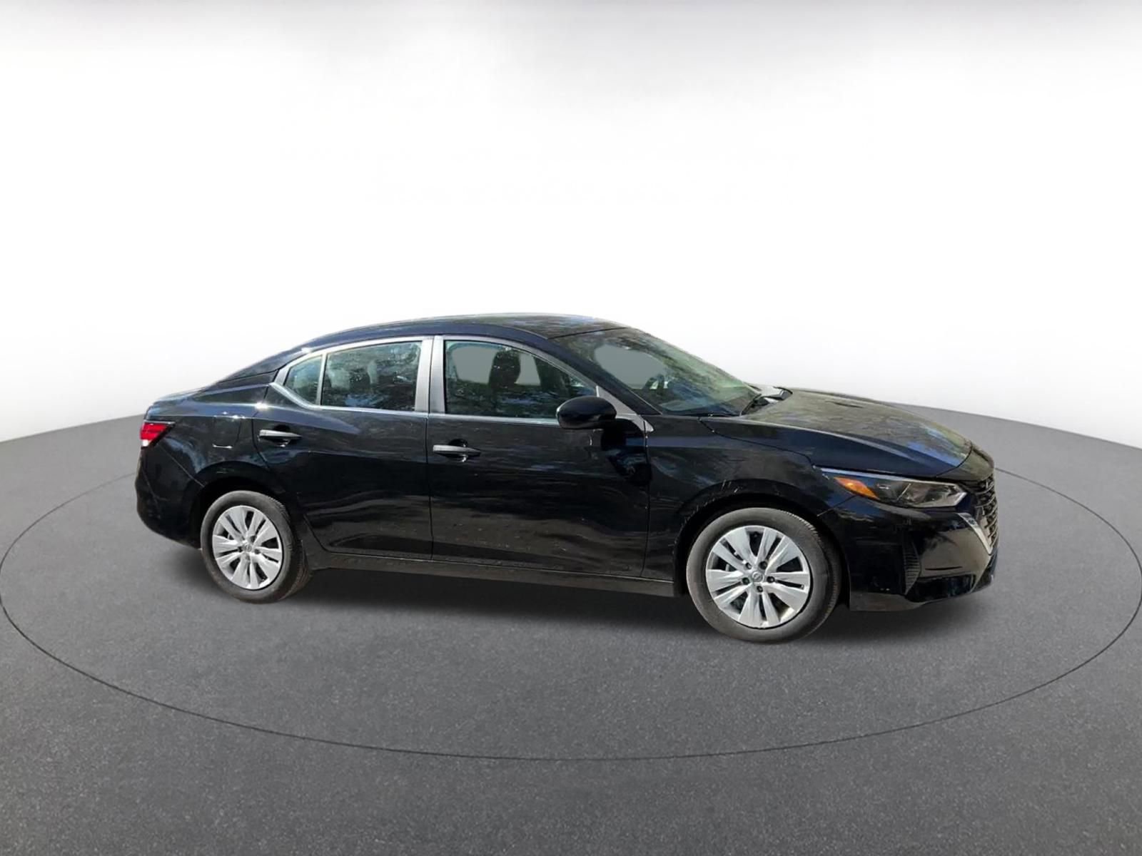 Thumbnail: 2025 Nissan Sentra - 2