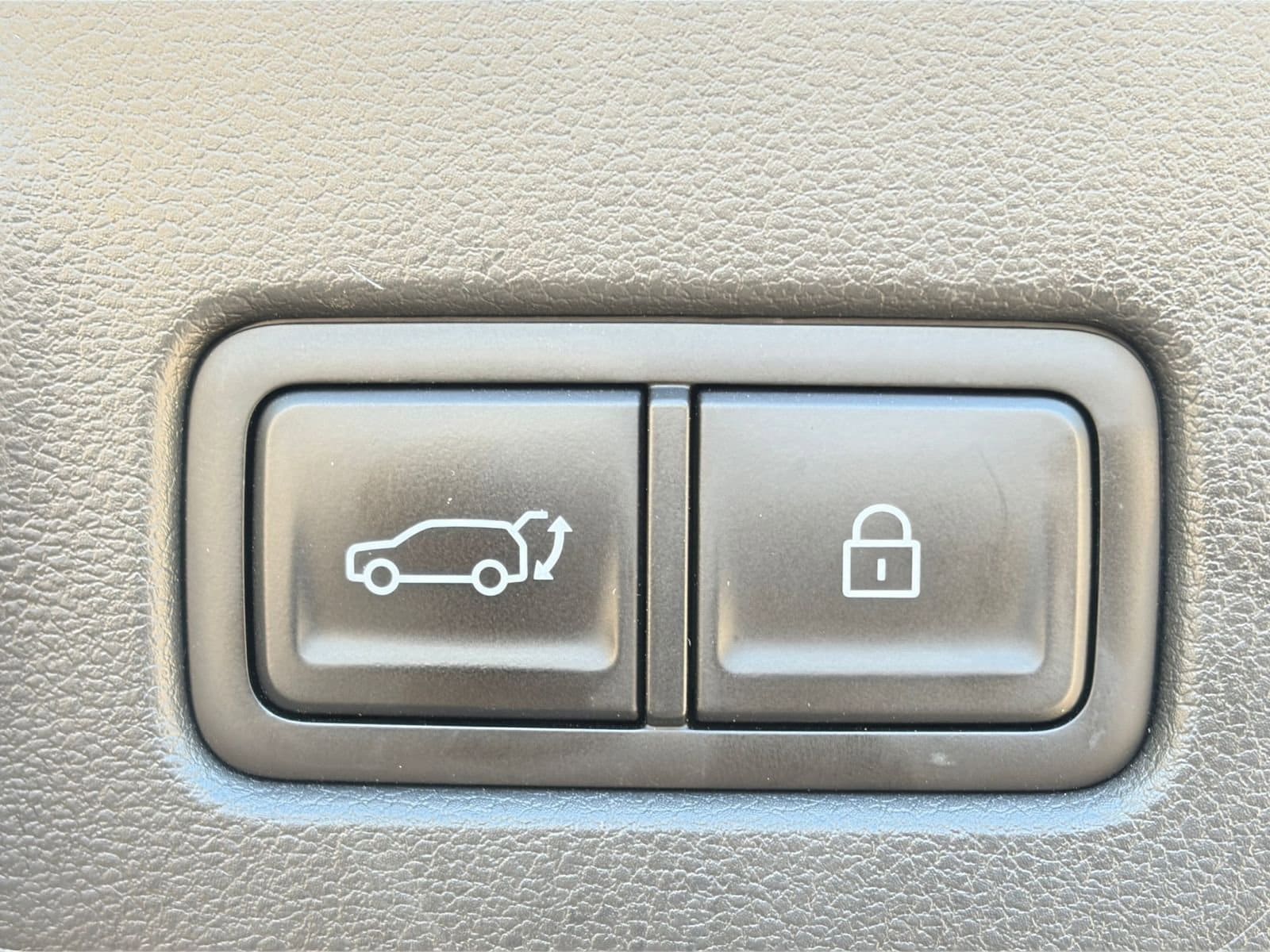 Thumbnail: 2025 Hyundai Santa Fe - 22