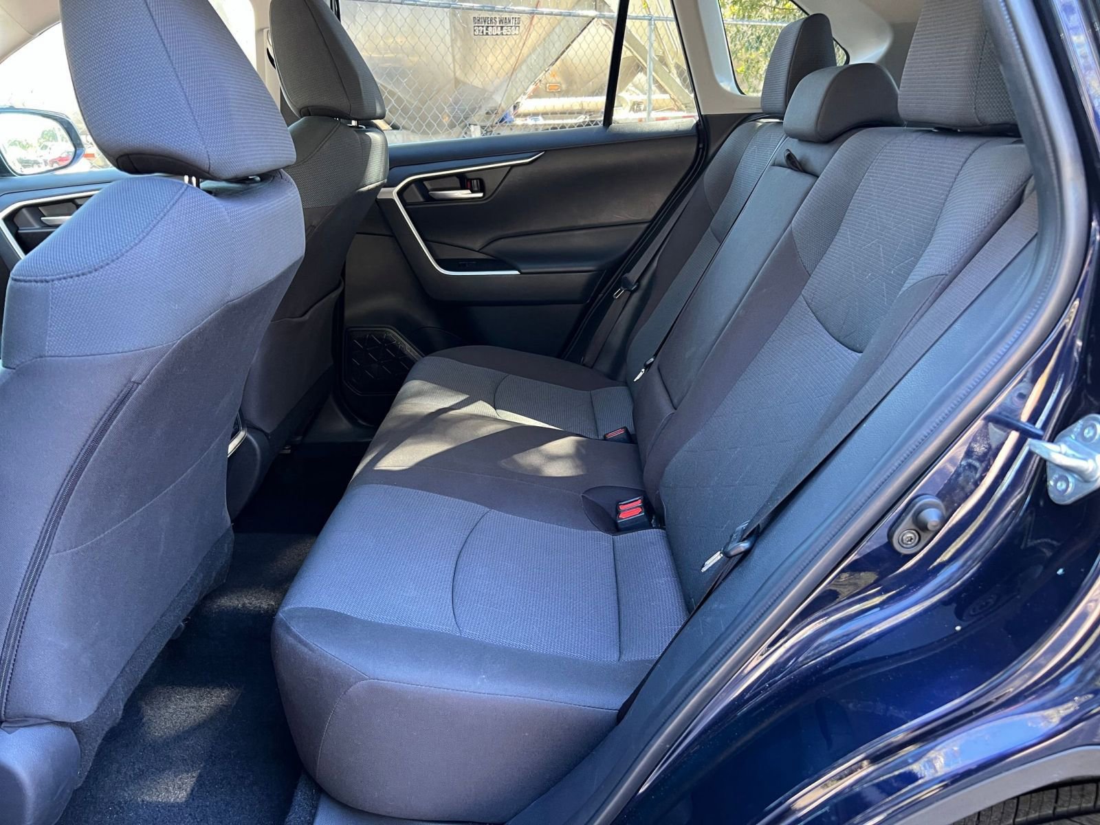 Thumbnail: 2025 Toyota RAV4 - 33