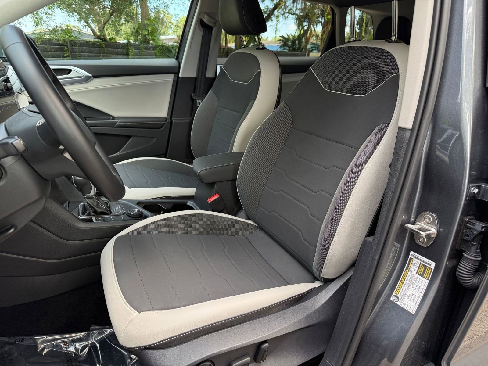 Thumbnail: 2025 Volkswagen Taos - 30