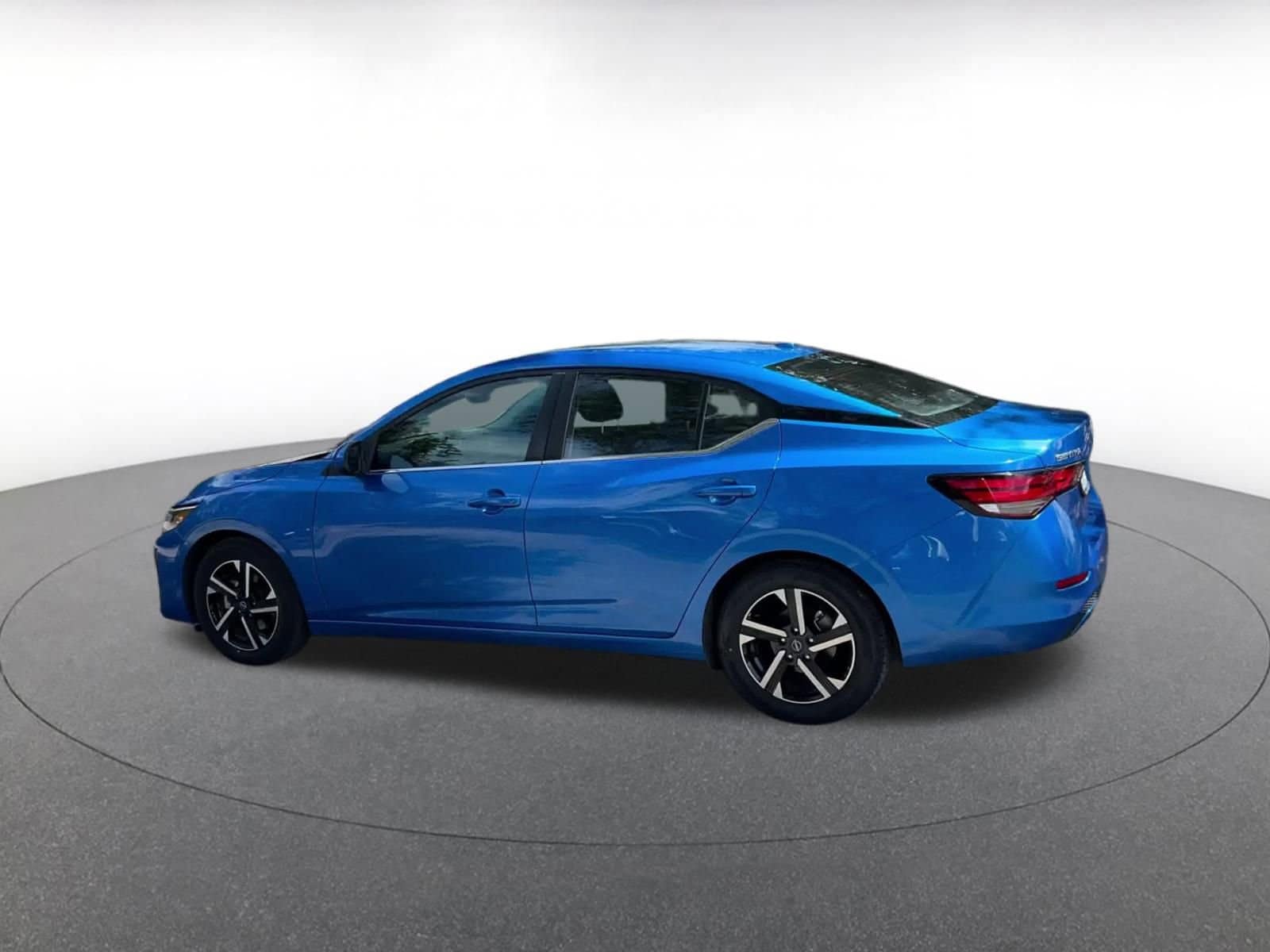 Thumbnail: 2024 Nissan Sentra - 10