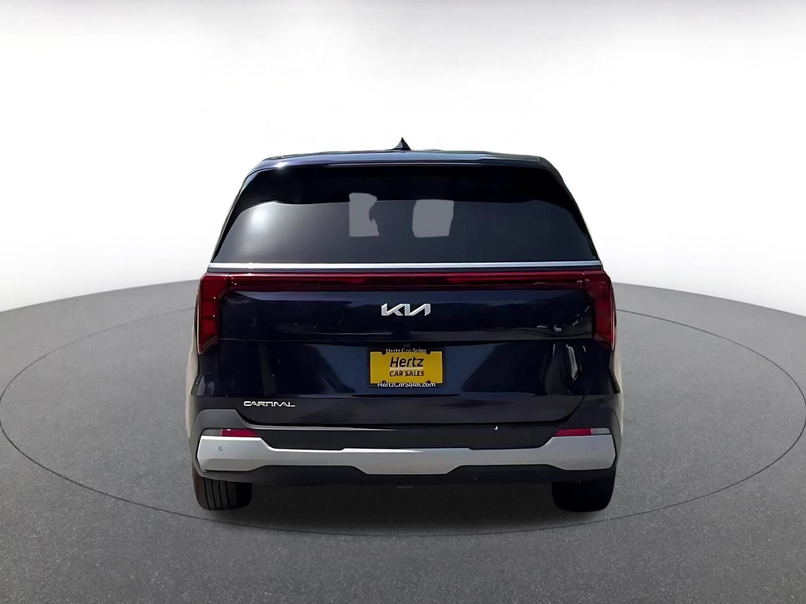 Thumbnail: 2026 Kia Carnival - 12