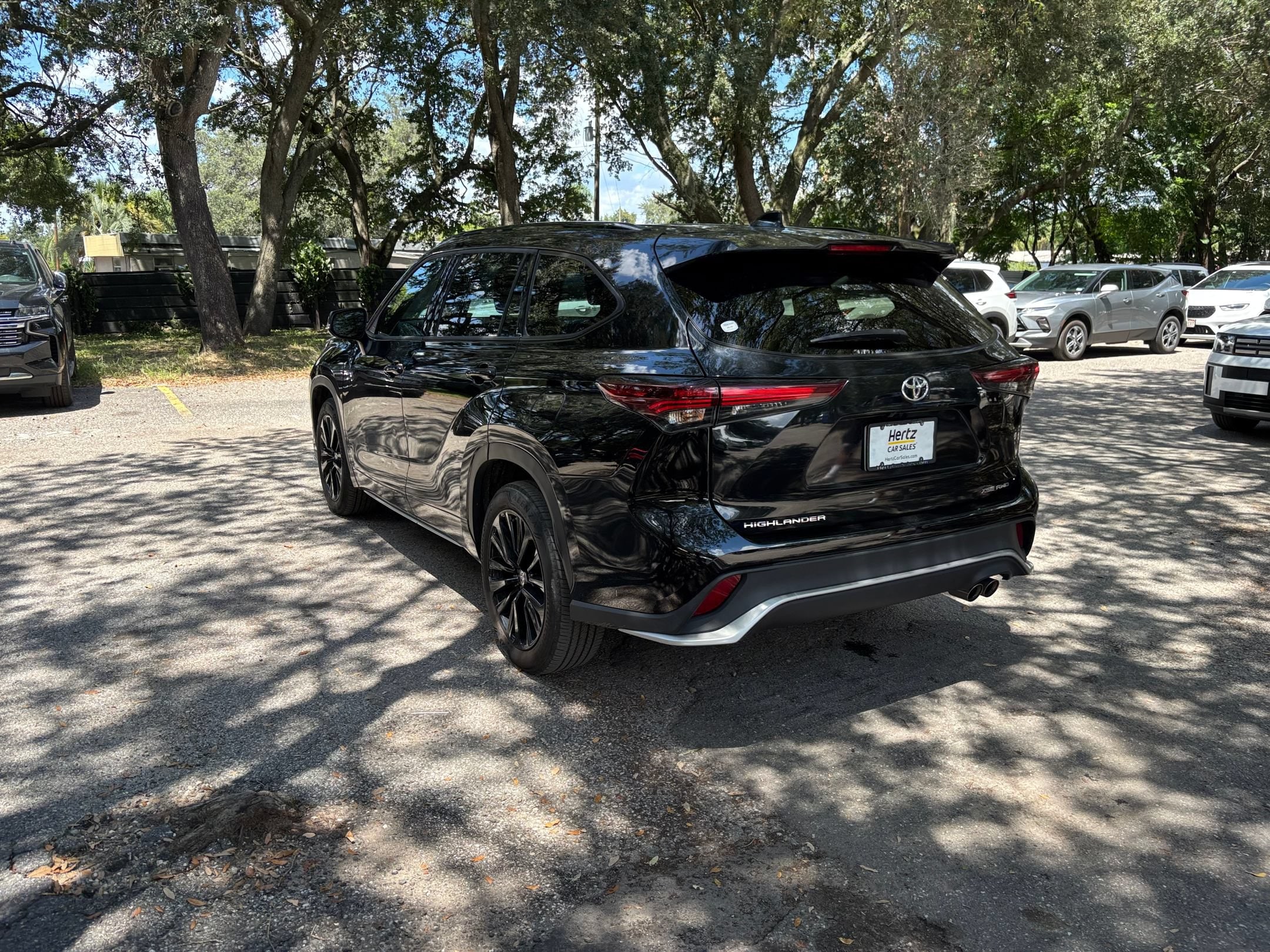 Thumbnail: 2025 Toyota Highlander - 17