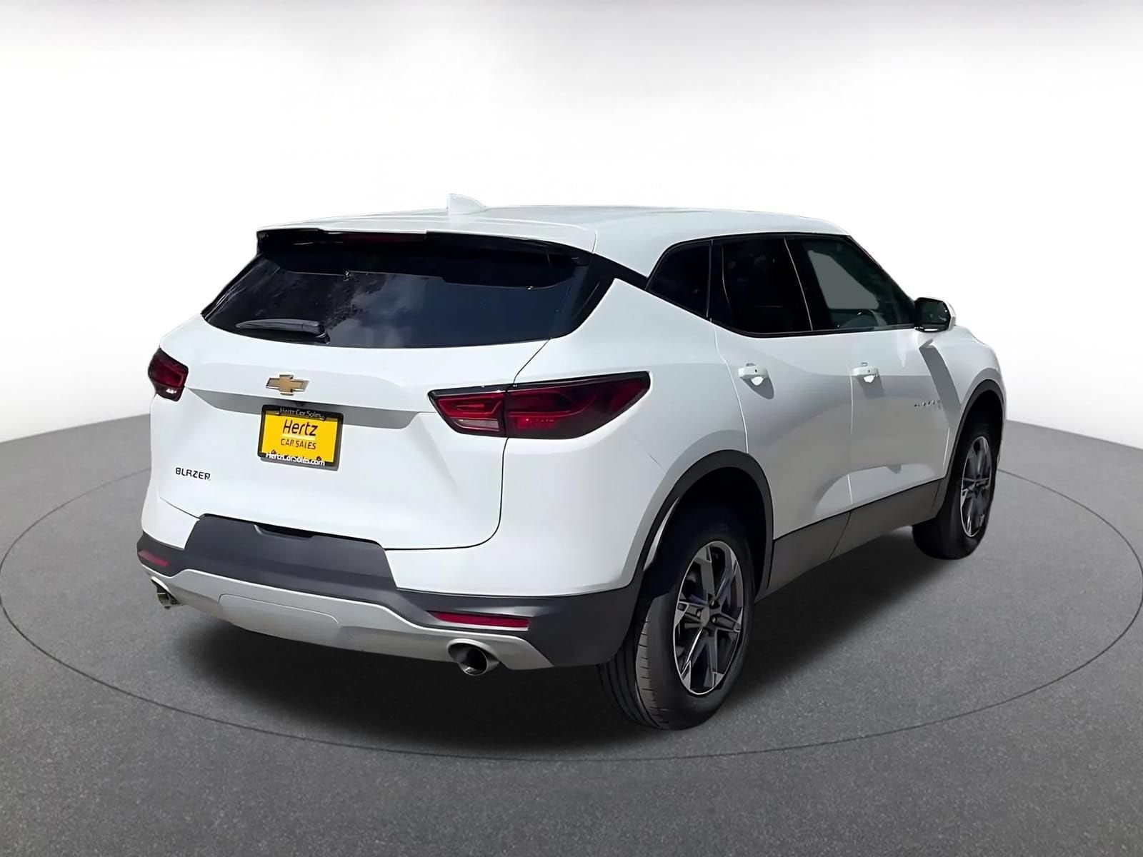 Thumbnail: 2025 Chevrolet Blazer - 15