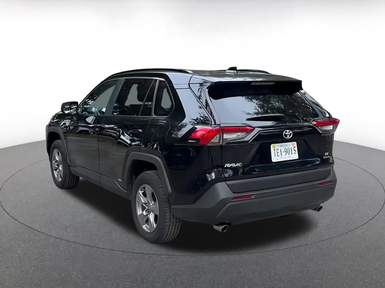 Thumbnail: 2025 Toyota RAV4 - 11