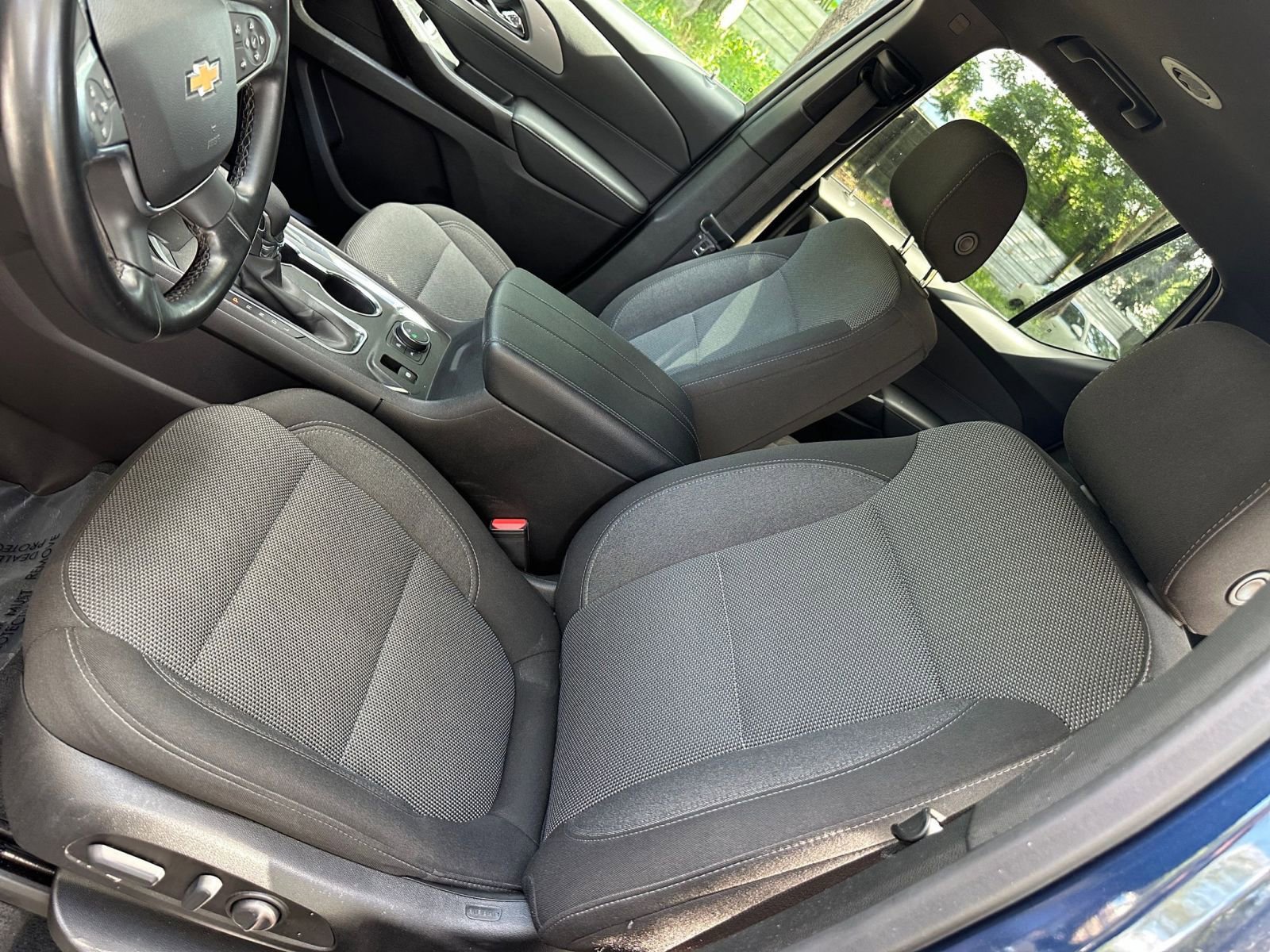 2023 Chevrolet Traverse LT 30