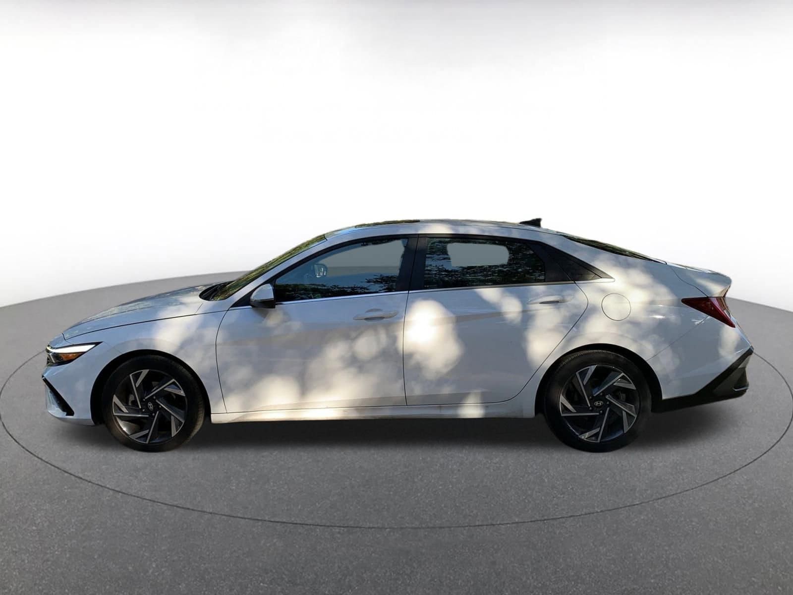 Thumbnail: 2025 Toyota Camry - 4