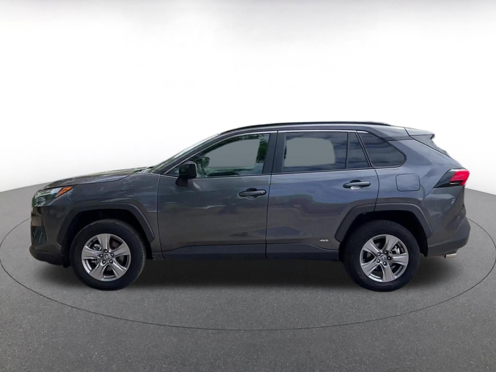 Thumbnail: 2025 Toyota RAV4 - 9