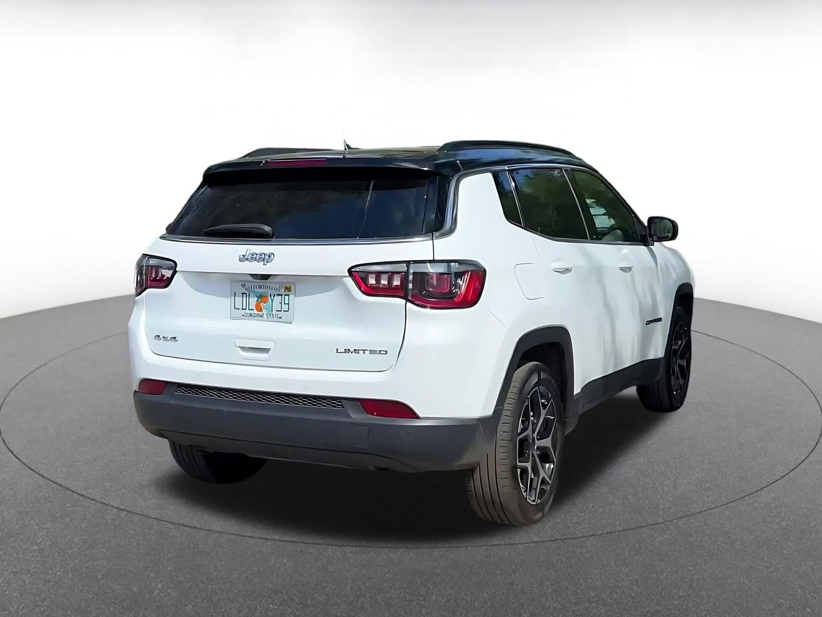 Thumbnail: 2025 Jeep Compass - 15