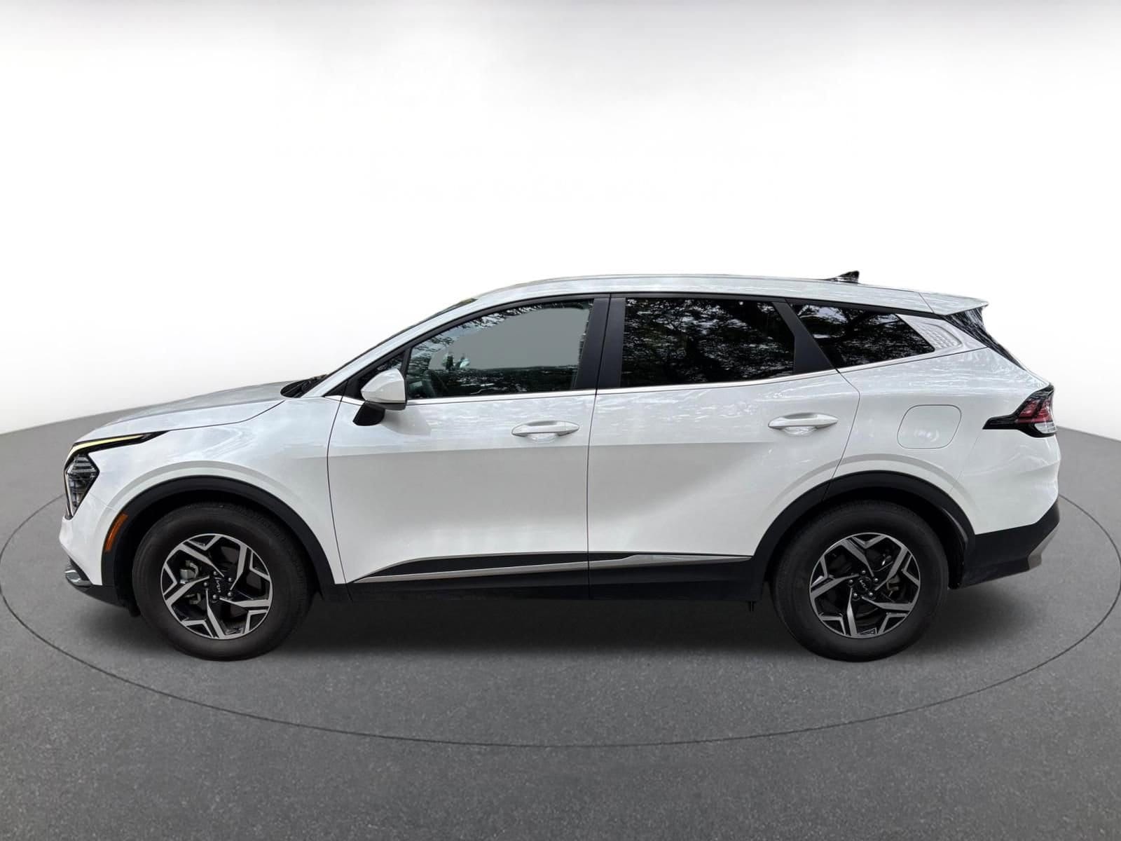 Thumbnail: 2025 Kia Sportage - 8