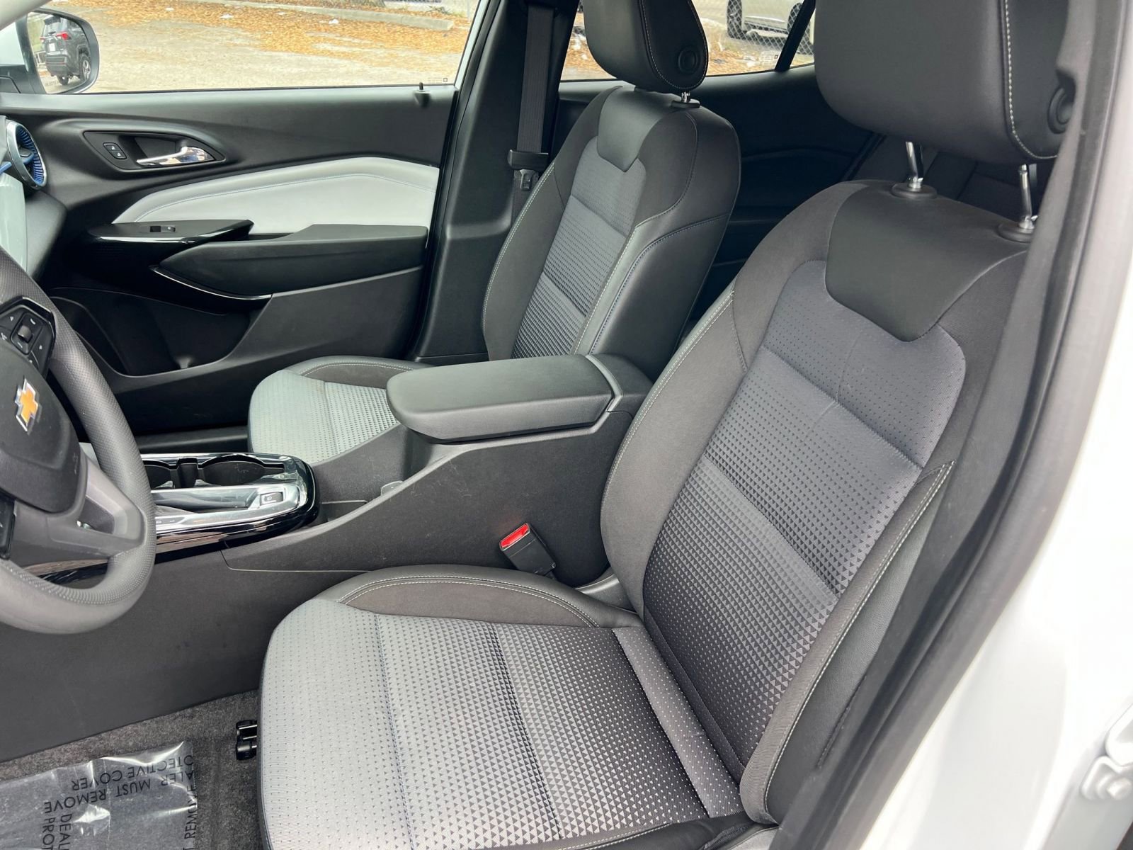 Thumbnail: 2025 Chevrolet Trax - 33