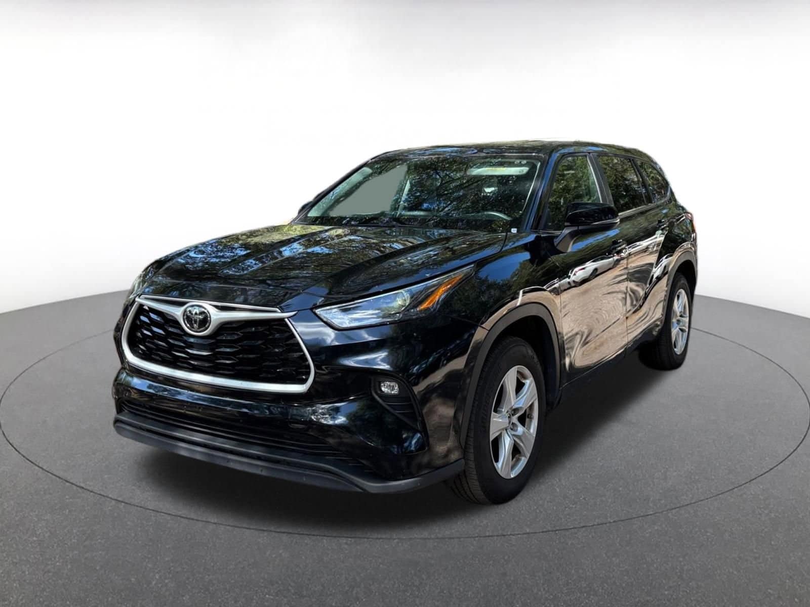 Thumbnail: 2025 Toyota Highlander - 3