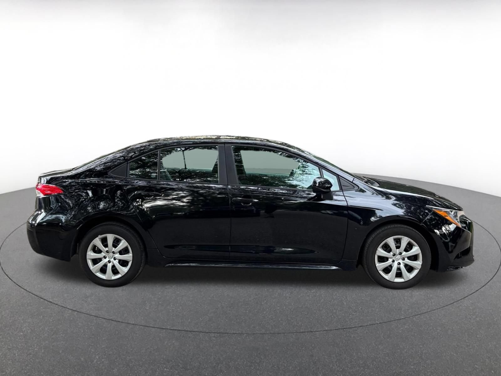 Thumbnail: 2025 Toyota Corolla - 14