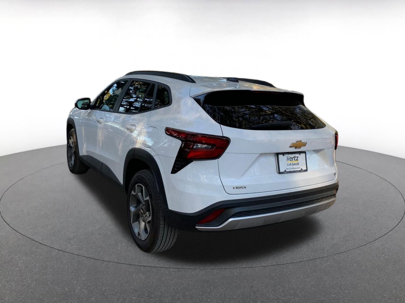 Thumbnail: 2025 Chevrolet Trax - 5