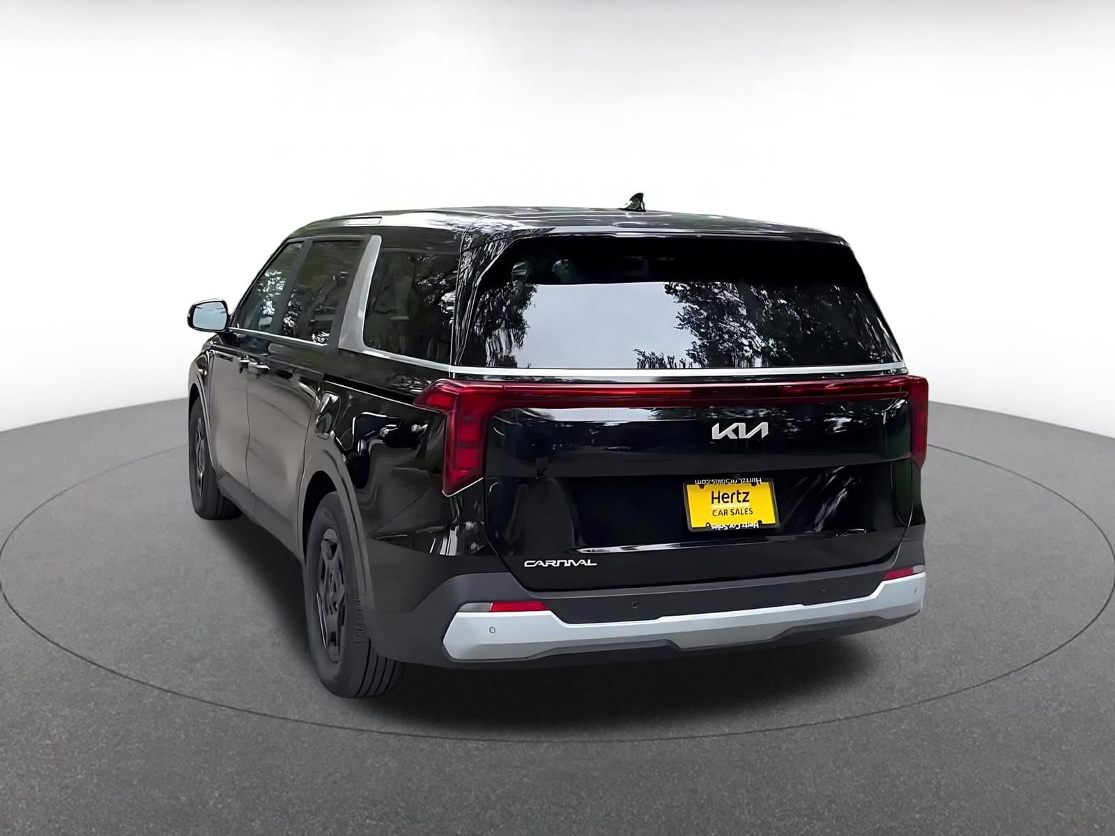 Thumbnail: 2026 Kia Carnival - 11