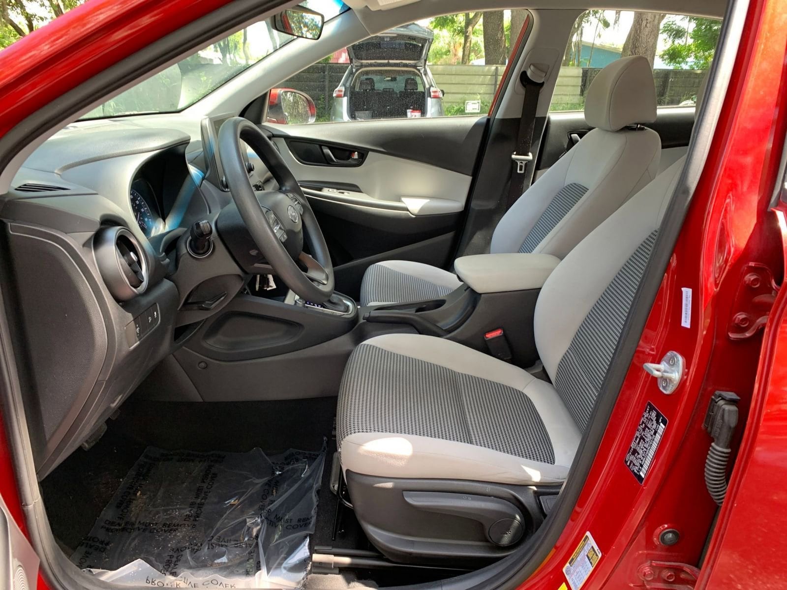 2022 Hyundai Kona SE 21