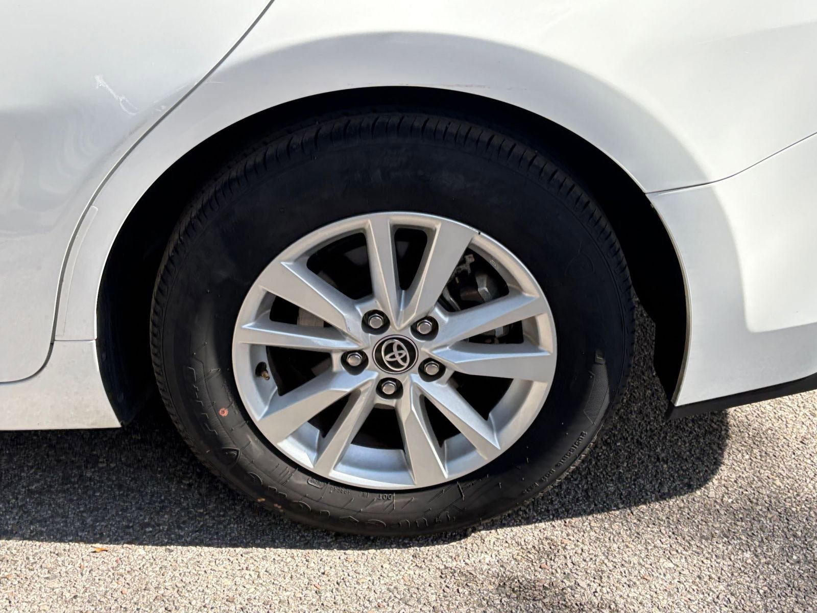 Thumbnail: 2025 Toyota Camry - 23